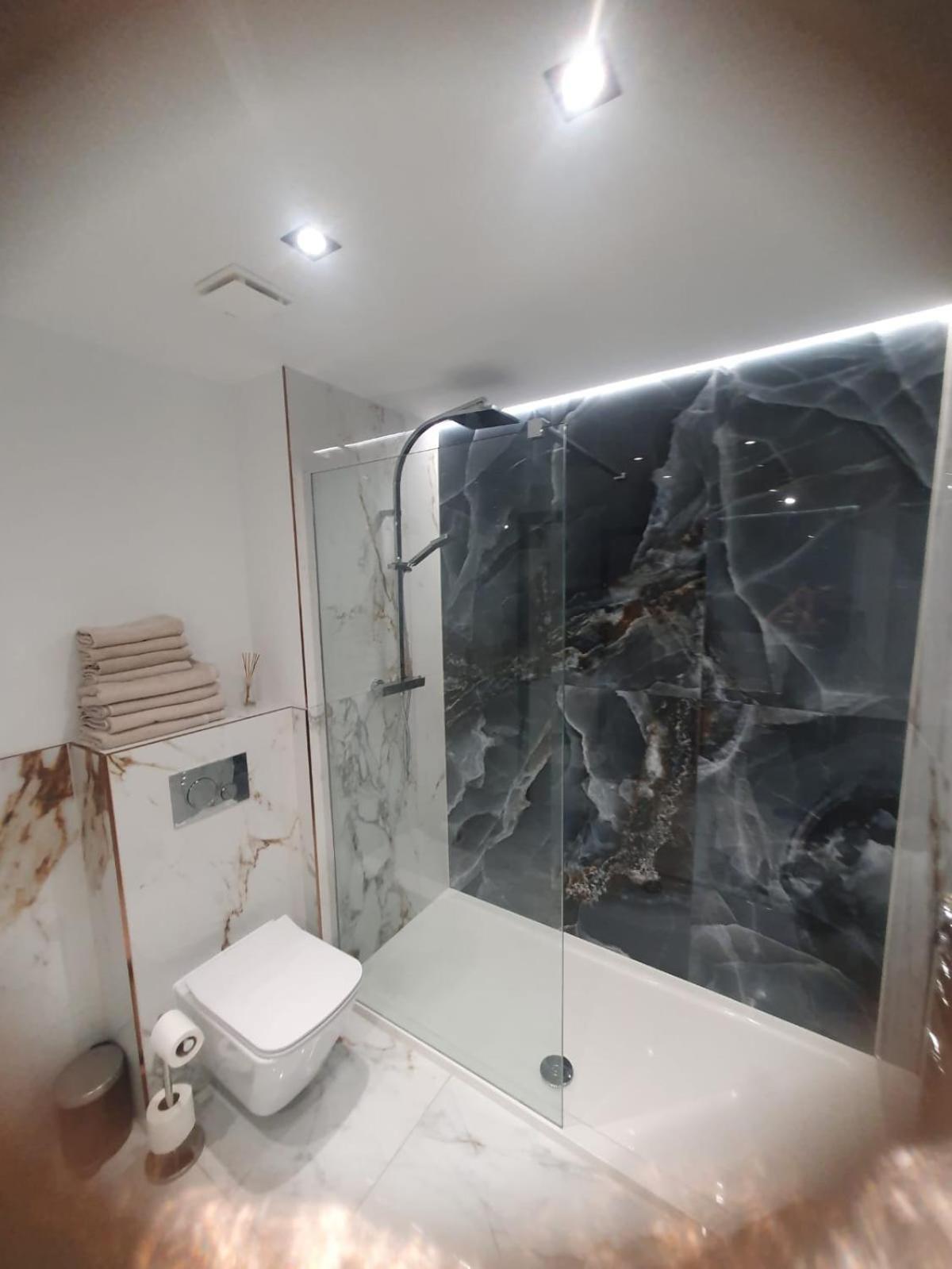 Jupiter Lux Spacious Terrace & Free Parking Nottingham