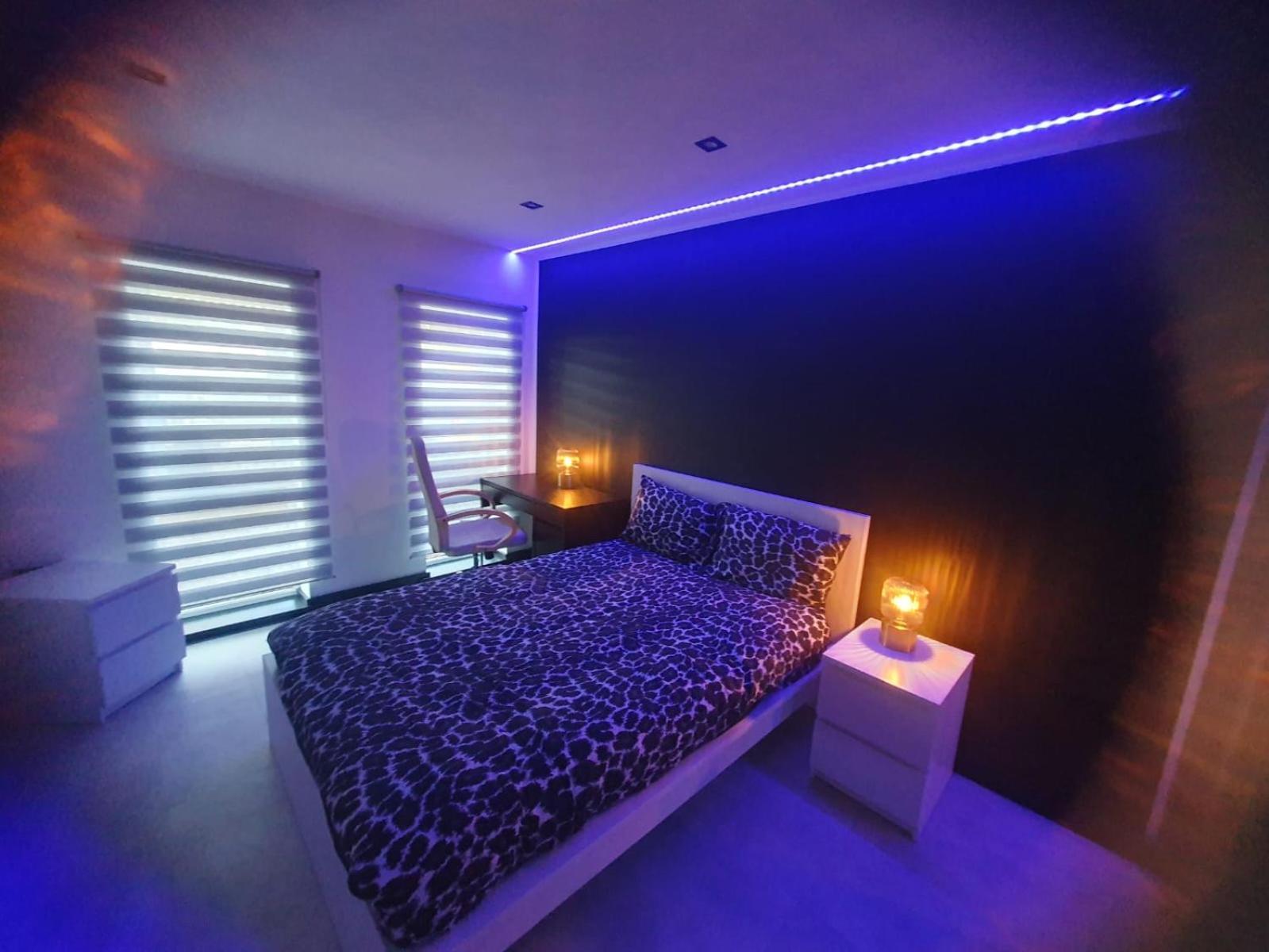 Jupiter Lux Spacious Terrace & Free Parking *