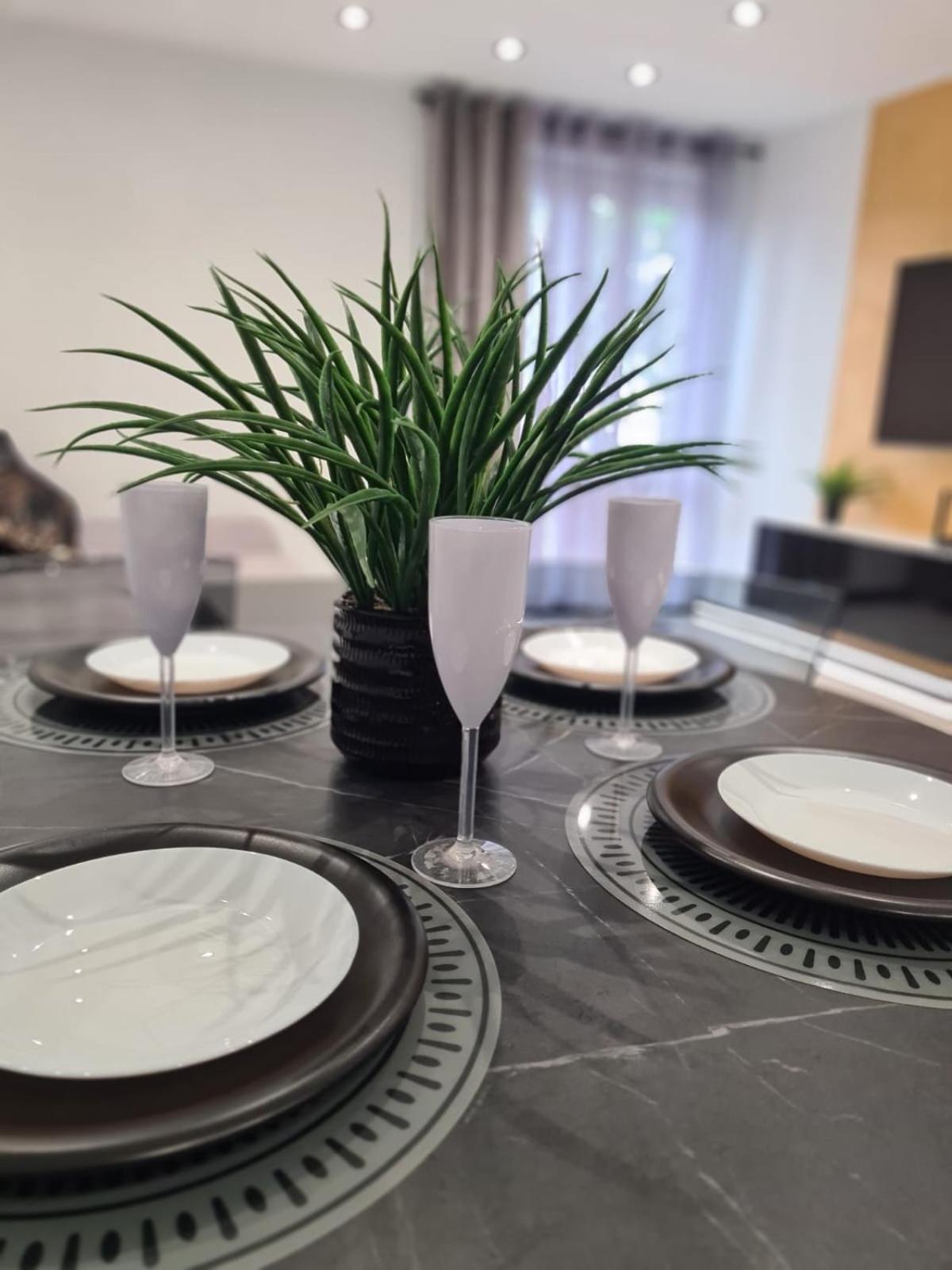 Apartment Jupiter Lux Spacious Terrace & Free Parking *